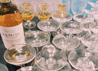 Αποχαιρετούμε το καλοκαίρι με Samos Cocktails στο λιμάνι Καρλοβάσου