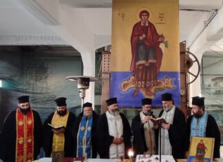 ΟΙ ΑΜΠΕΛΟΥΡΓΟΙ ΤΗΣ ΣΑΜΟΥ ΤΙΜΗΣΑΝ ΤΟΝ ΠΡΟΣΤΑΤΗ ΤΟΥΣ ΑΓΙΟ ΤΡΥΦΩΝΑ