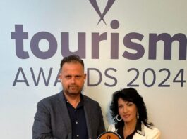 Η ΣΑΜΟΣ ΜΕΣΩ ΤΟΥ ΣΑΜΙΑΚΟΥ ΟΙΝΟΥ ΒΡΑΒΕΥΕΤΑΙ ΠΑΝΕΛΛΑΔΙΚΑ