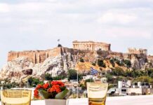 Το κρασί των θεών στο ξενοδοχείο των «βασιλιάδων»