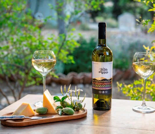 ΤΗΣ ΣΑΜΟΥ ΟΙ ΨΗΛΕΣ ΚΟΡΦΕΣ