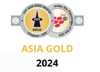 ΧΡΥΣΟΒΡΑΒΕΥΜΕΝΕΣ ΚΑΙ ΠΑΛΙ ΟΙ ΟΙΝΙΚΕΣ «ΝΑΥΑΡΧΙΔΕΣ» ΤΟΥ ΣΥΝΕΤΑΙΡΙΣΜΟΥ ΤΗΣ ΣΑΜΟΥ