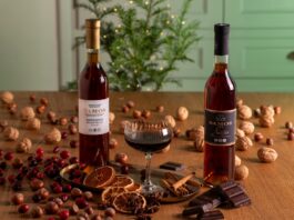 ΤΟ ΣΑΜΙΩΤΙΚΟ ΜΟΣΧΑΤΟ ΣΤΡΩΝΕΙ ΤΟ ΧΡΙΣΤΟΥΓΕΝΝΙΑΤΙΚΟ ΤΡΑΠΕΖΙ